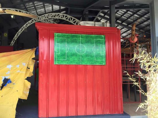 Hat Trick Sports Grill